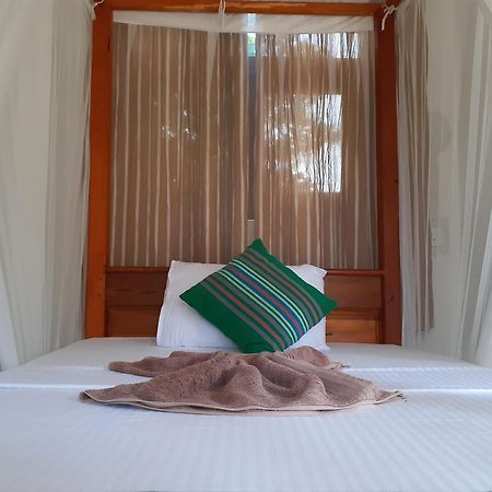 Hriketiya White Villa ディックウェラ エクステリア 写真