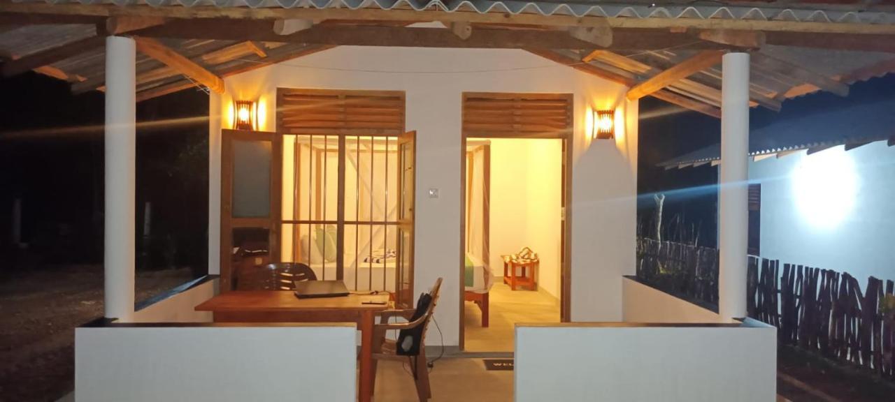 Hriketiya White Villa ディックウェラ エクステリア 写真